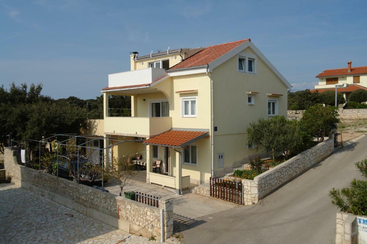 Apartmani Stambuk Мандре Экстерьер фото